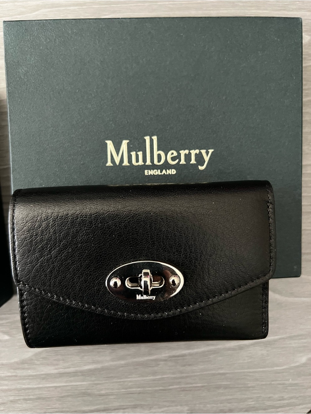 Mulberry Black Darley Folded Wallet - High Shine Leather - Picture 12 of 12